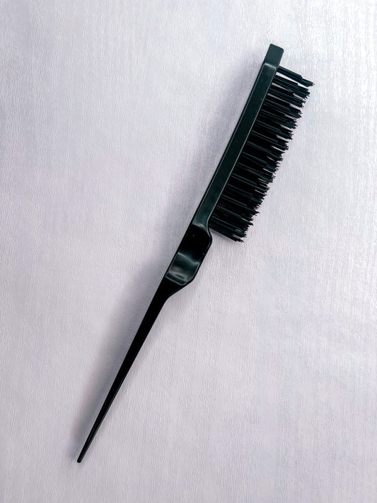 The Sleek Brush